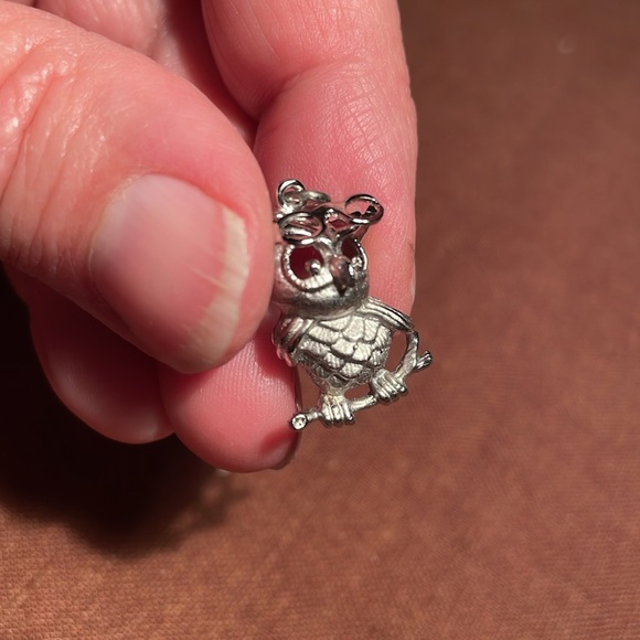Silver Owl with movable glasses Charm - Picture 3 of 5